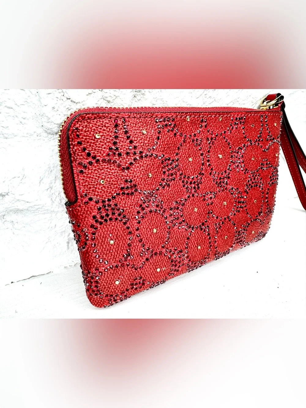NWT Coach CEY93 Crimson Crystal Signature Corner Zip Wristlet OOAK